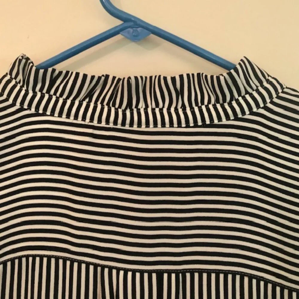 NWT Ann Taylor LOFT Black White Striped Silky Blouse Shirt Long Sleeve Size XS - Picture 7 of 11